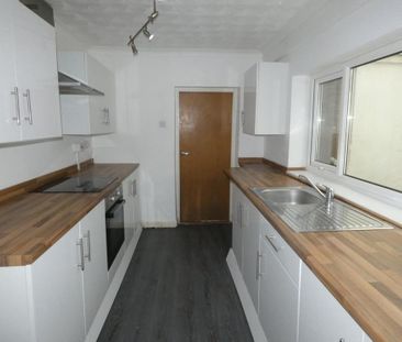 3 bedroom property to rent - Photo 3