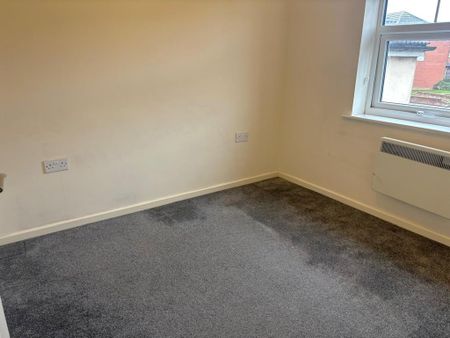 3 bedroom end of terrace house to rent - Photo 3