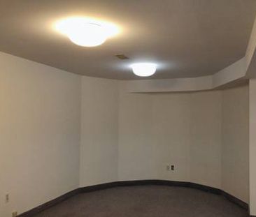 One-bedroom Basement Apartment - Photo 2