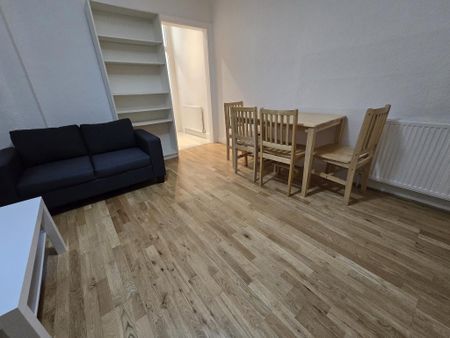 1 bedroom flat to rent - Photo 4