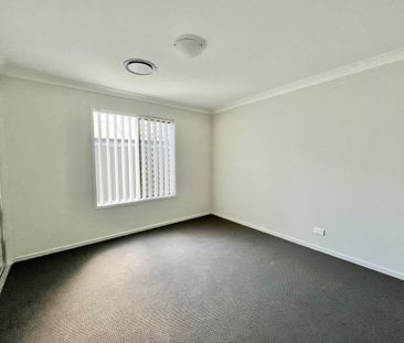 7 Crestwood Road, Thornton - Photo 3