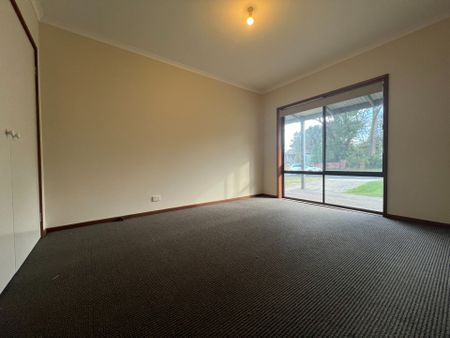Peaceful 3-Bedroom Unit - Photo 5