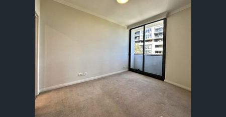 Prime Waterfront Living at Wentworth Point - Modern 2-Bedroom Apartment - Photo 3