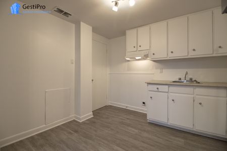 1370 Frontenac - Photo 4