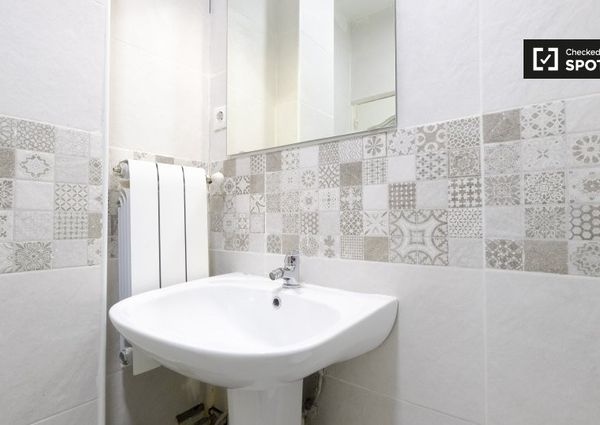 madrid, Community of Madrid 28903