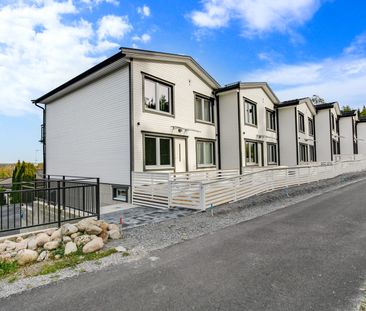 Båtsmannabacken, Tumba - Photo 1