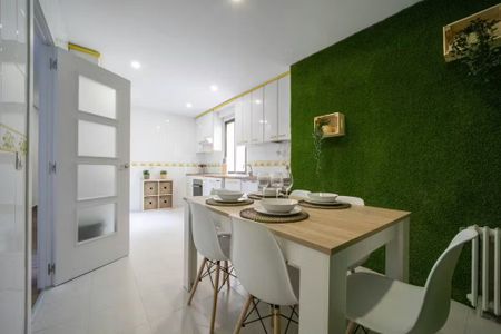 Calle de O'Donnell, Madrid, Community of Madrid 28009 - Foto 2