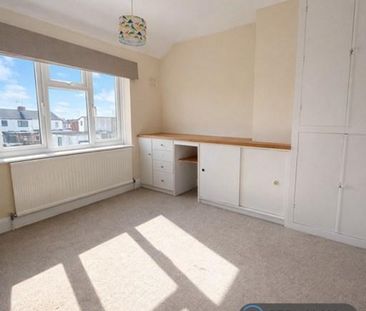 2 bedroom semi-detached house to rent - Photo 6