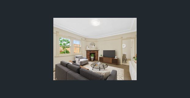 Two Bedroom Art Deco Unit with Inner-West Vibe - Photo 1