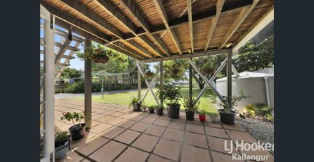 Practical 3 Bedroom Home With Yard and Storage - Photo 5