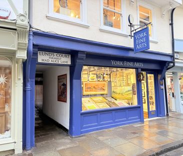 Low Petergate, York - Photo 5