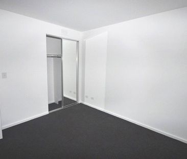 3503/241 City Road - Photo 3