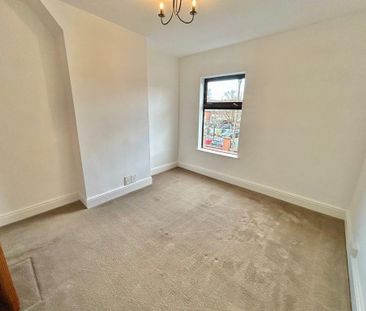 2 bedroom end of terrace house to rent - Photo 6