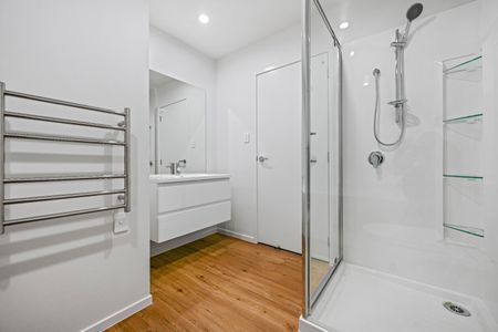 Enjoy easy living in the heart of Hamilton in this modern, two level, three bedroom home located within the Jacks Landing Community. - Photo 4