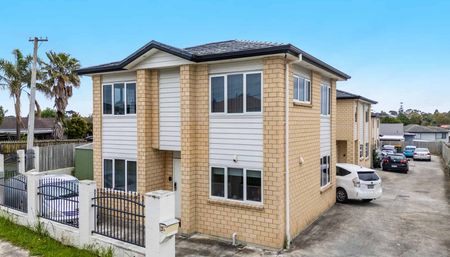 4 Bedroom house - 31B Pah Rd. Papatoetoe - Photo 4
