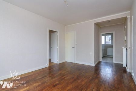 CHALON SUR SAONE: 21 RUE AMBROISE PARE APPARTEMENT A LOUER 3 PIECES Proche centre ville, appa... - Photo 2