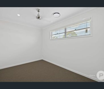 Contemporary Townhome Offering Space, Comfort and Convenience - Photo 6