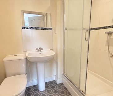 Union Street, Farnborough, Hampshire, GU14 - Photo 6