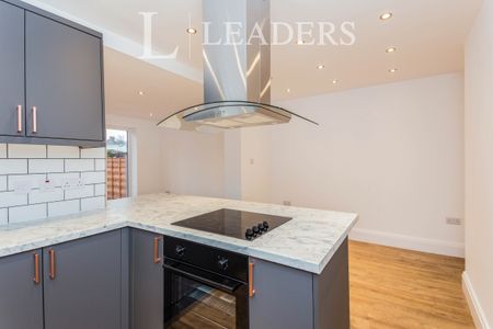 3 bedroom house to rent Wordsworth Avenue, Droylsden, Manchester, Greater Manchester, M43 - Photo 4