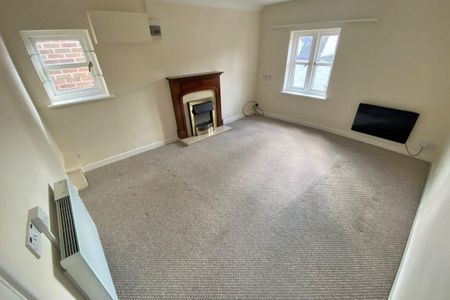 Sweet Briar - Photo 3