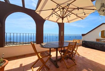 2 bedroom sea view apartment for rent in Cumbre del Sol