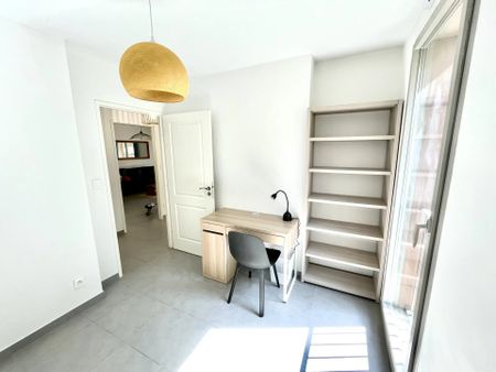 Location Appartement 3 pièces 58m² AIX EN PROVENCE 90ème - Photo 2
