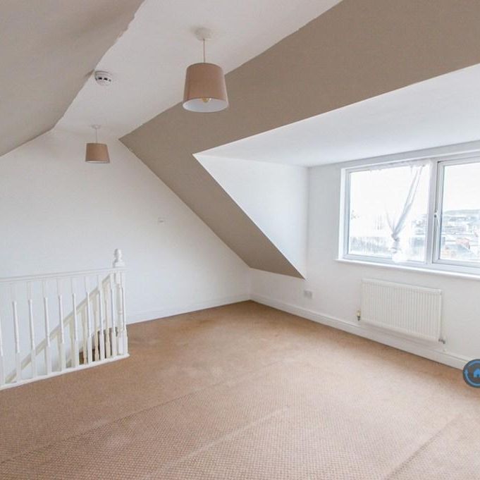 3 bedroom maisonette to rent - Photo 1