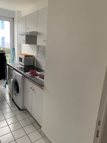 A louer Brest Rive Droite T2 quartier calme vue mer - Photo 2