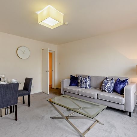 Spacious 2-Bedroom Apartment for Rent Chelsea, Prime London SW3 - Photo 1