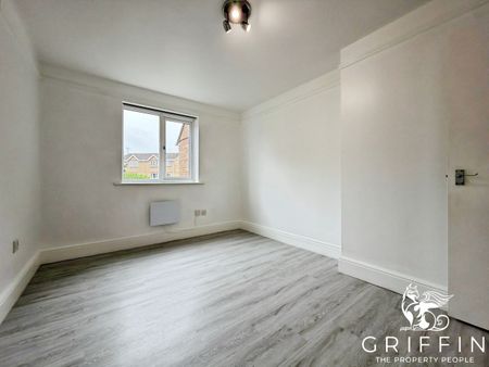 Waterville Drive, Vange, Basildon, SS16 - Photo 2