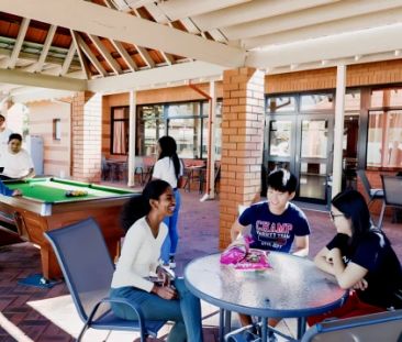 6 Bedroom Apartment kent street - Photo 5