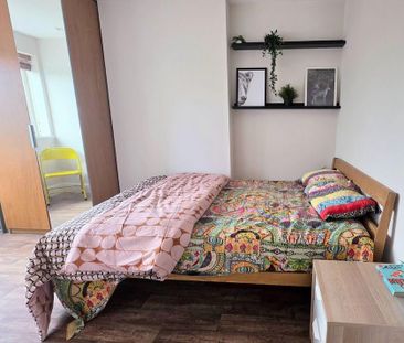 1 bedroom in a house share to rent - Photo 6