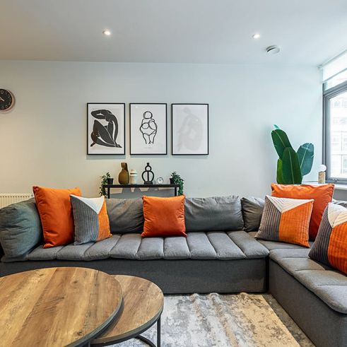 Red Lion Square - Photo 1