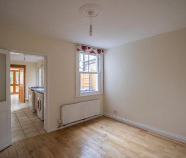 3 bedroom terraced house to rent - Photo 2