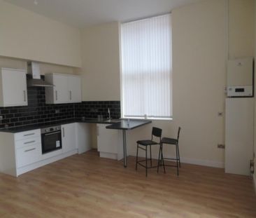 2 bedroom apartment to rent - Photo 3