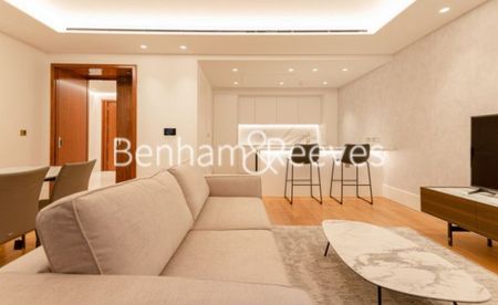 1 Bedroom flat to rent in Lancer Square, Kensington, W8 - Photo 2