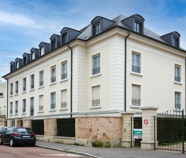 location Appartement T5 DE 106.8m² À VERSAILLES - Photo 1
