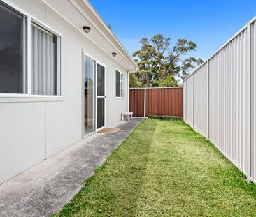 Contemporary & Convenient, Private One Bedroom Flat - Photo 4