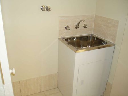 20/16 Litchfield Place, Gilmore ACT 2905 - Townhouse For Rent | Domain - Photo 2