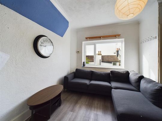 5 bedroom terraced house to rent - Photo 1