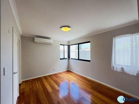 SPECTACULAR SHOALWATER TOWNHOUSE! - Photo 5