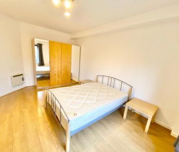 3 bedroom flat share to rent - Photo 2