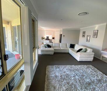 Upper Coomera - Photo 3