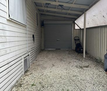 Beautiful 4 BR home - Photo 1