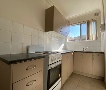 View Saturday at 2.20pm - 2.40pm - Photo 3