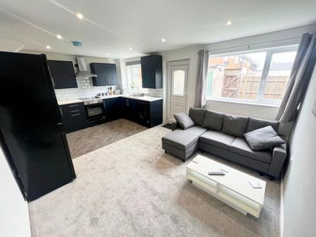 4 bedroom house share to rent - Photo 2