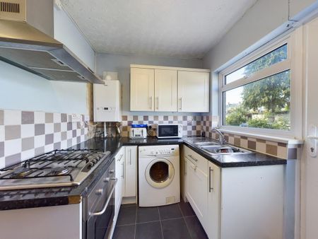 1 bedroom flat to rent - Photo 2