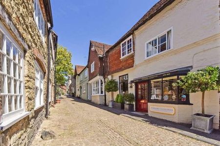 Lombard Street, Petworth, West Sussex, GU28 - Photo 4