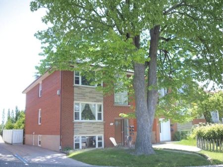 For Lease - 13 Wesley Street, Toronto, Ontario - Photo 2