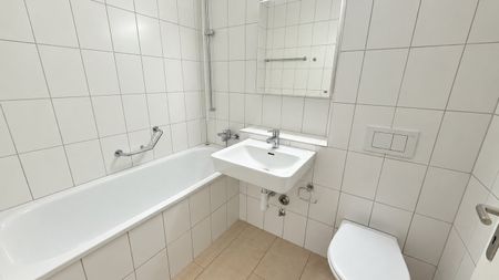 Zeitgemässe Wohnung am Dorfrand von Riehen - Photo 3